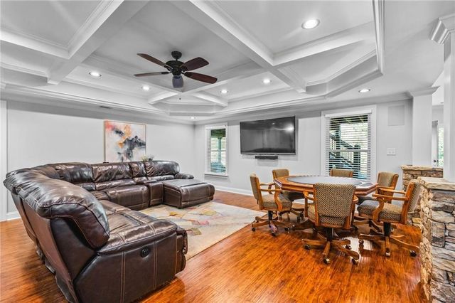 4526 Meadowland Way, Flowery Branch, GA 30542