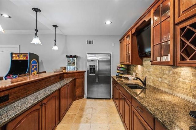 4526 Meadowland Way, Flowery Branch, GA 30542