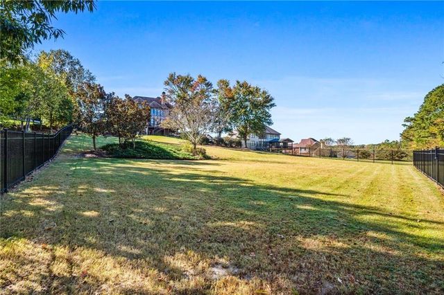 4526 Meadowland Way, Flowery Branch, GA 30542