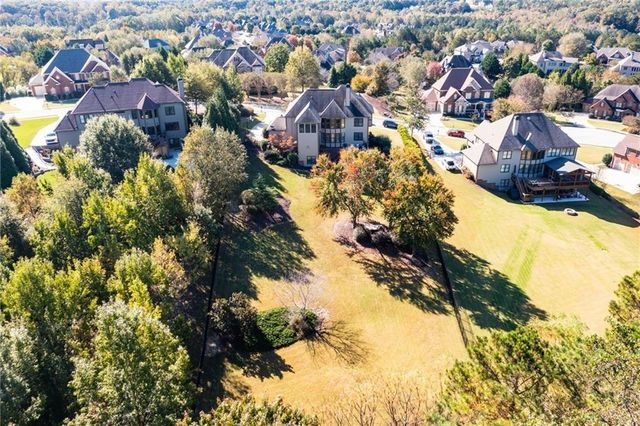 4526 Meadowland Way, Flowery Branch, GA 30542