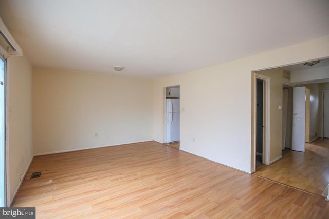 9002 CONTINENTAL PL, Landover, MD 20785