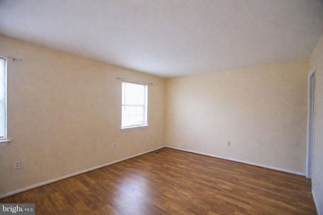 9002 CONTINENTAL PL, Landover, MD 20785