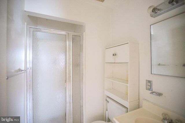 9002 CONTINENTAL PL, Landover, MD 20785