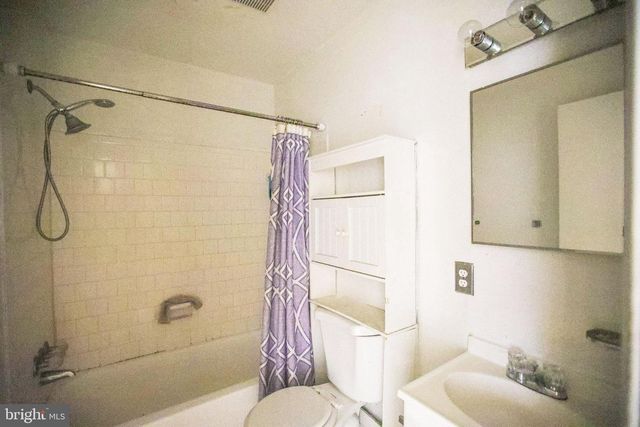 9002 CONTINENTAL PL, Landover, MD 20785