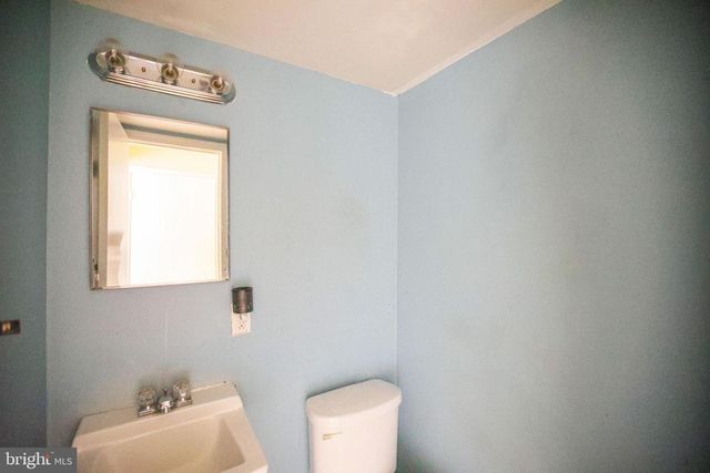 9002 CONTINENTAL PL, Landover, MD 20785