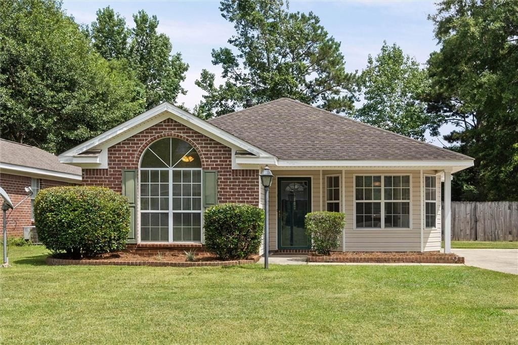1802 Woodmont Drive, Semmes, AL 36575