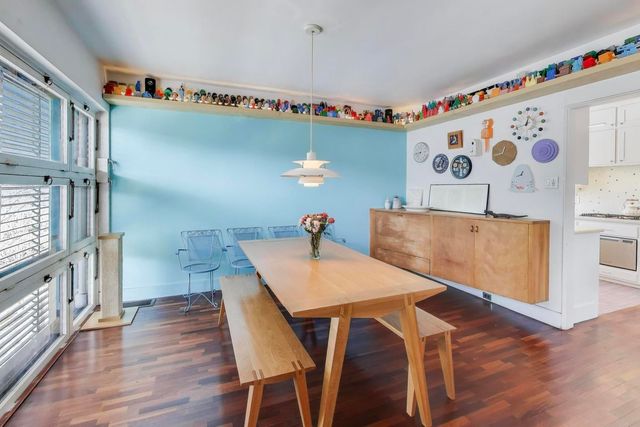 5551 S University Avenue 3, Chicago, IL 60637