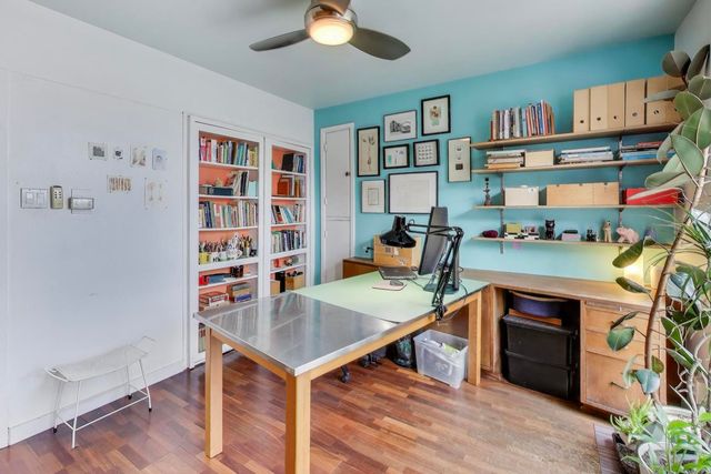 5551 S University Avenue 3, Chicago, IL 60637