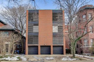 5551 S University Avenue 3, Chicago, IL 60637