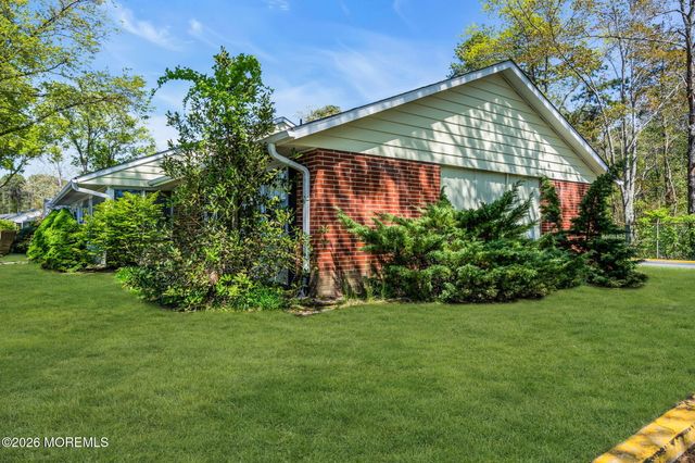 717B Buckingham Drive, Lakewood, NJ 08701
