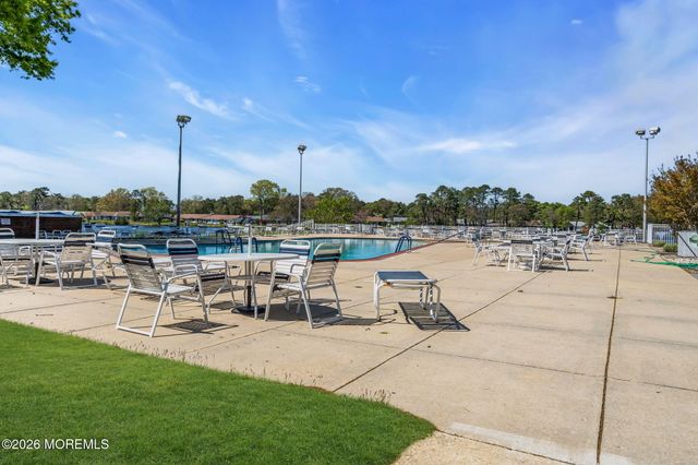 717B Buckingham Drive, Lakewood, NJ 08701
