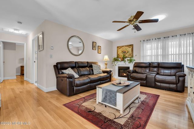 717B Buckingham Drive, Lakewood, NJ 08701