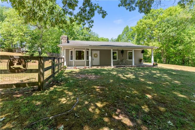 176 Moss Road, Dawsonville, GA 30534