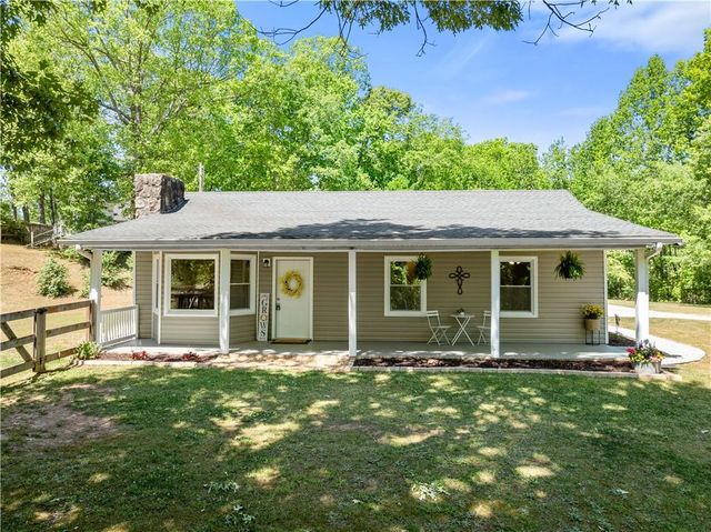 176 Moss Road, Dawsonville, GA 30534