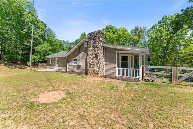 176 Moss Road, Dawsonville, GA 30534