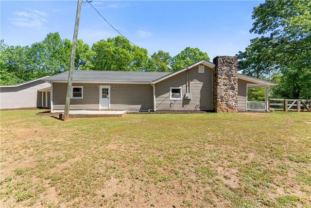 176 Moss Road, Dawsonville, GA 30534