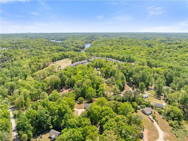 176 Moss Road, Dawsonville, GA 30534