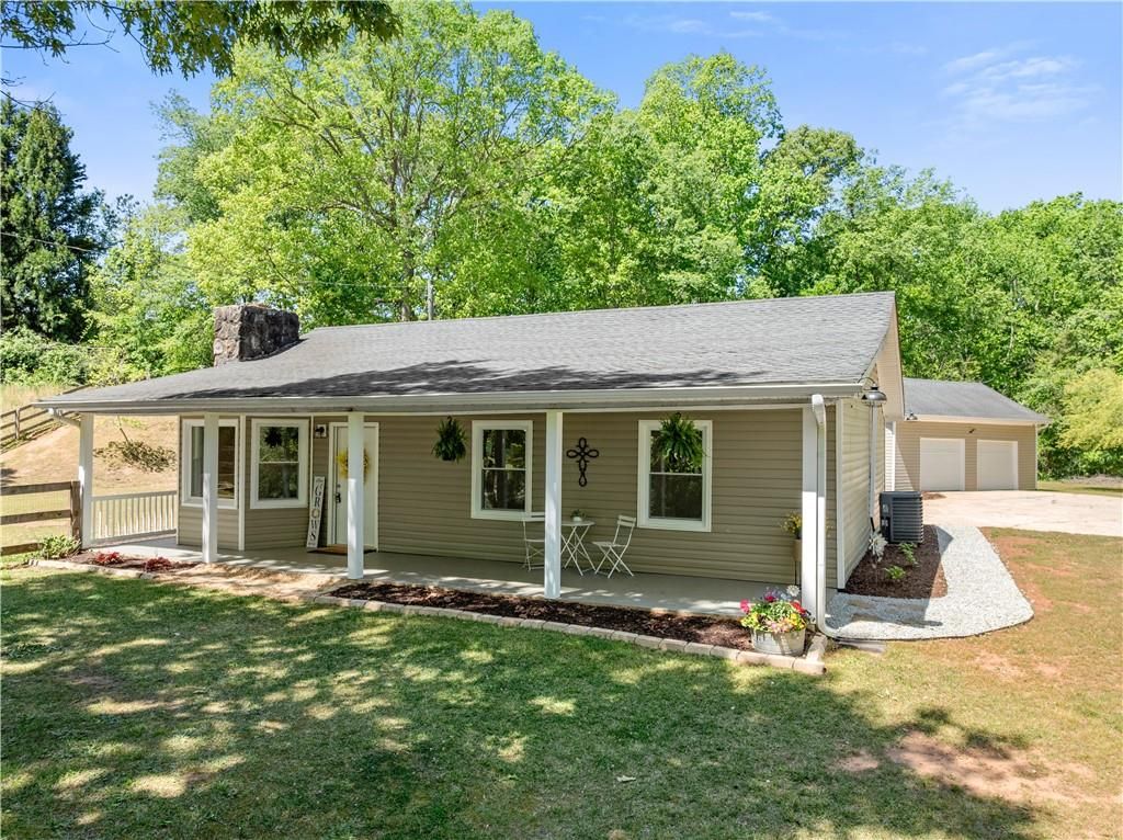 176 Moss Road, Dawsonville, GA 30534