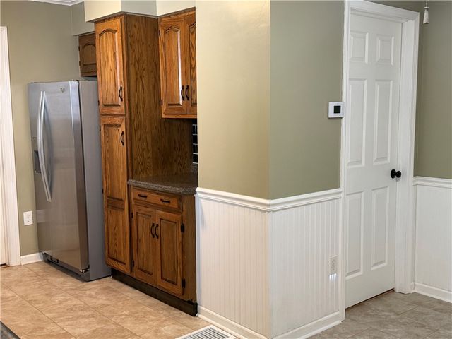 2322 W Belmont Ave, Canton Twp, PA 15301