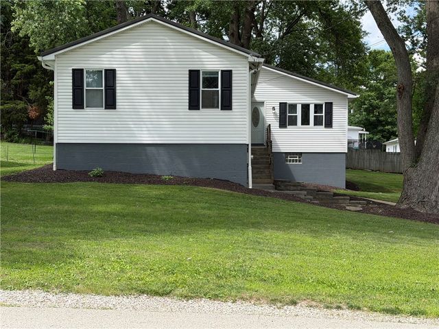 2322 W Belmont Ave, Canton Twp, PA 15301