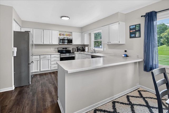 505 Dennis Drive, Deforest, WI 53532