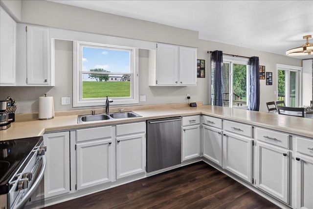 505 Dennis Drive, Deforest, WI 53532
