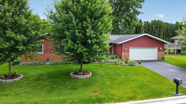 505 Dennis Drive, Deforest, WI 53532