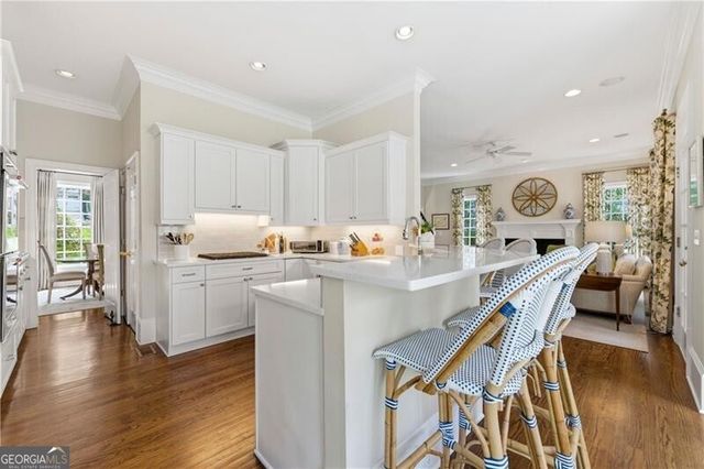 633 Longwood Drive NW, Atlanta, GA 30305