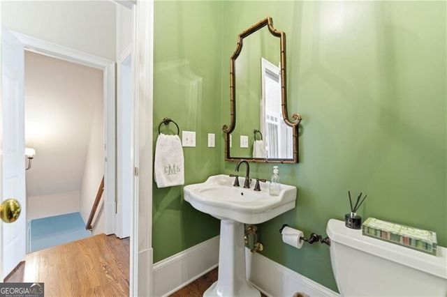 633 Longwood Drive NW, Atlanta, GA 30305