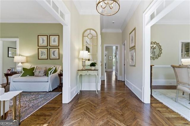 633 Longwood Drive NW, Atlanta, GA 30305