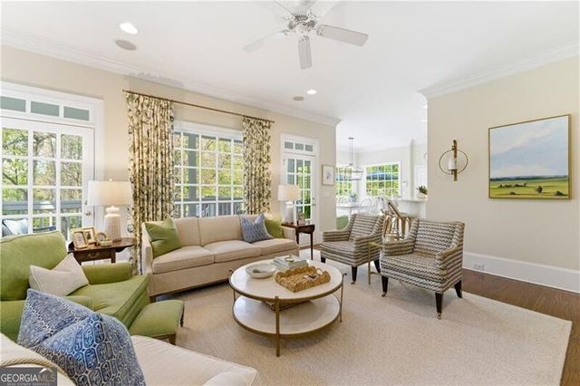 633 Longwood Drive NW, Atlanta, GA 30305