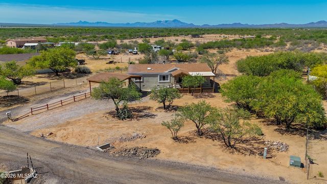 9054 W Snyder Hill Road, Tucson, AZ 85735