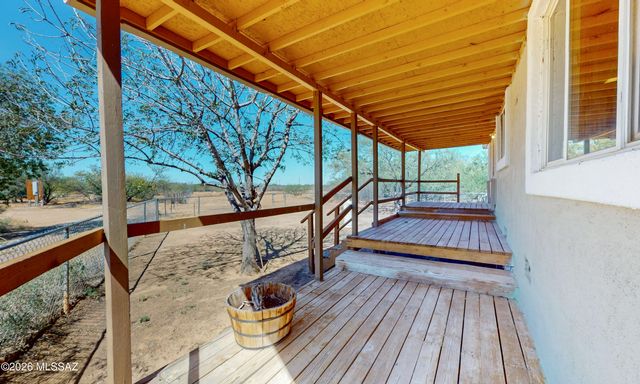 9054 W Snyder Hill Road, Tucson, AZ 85735