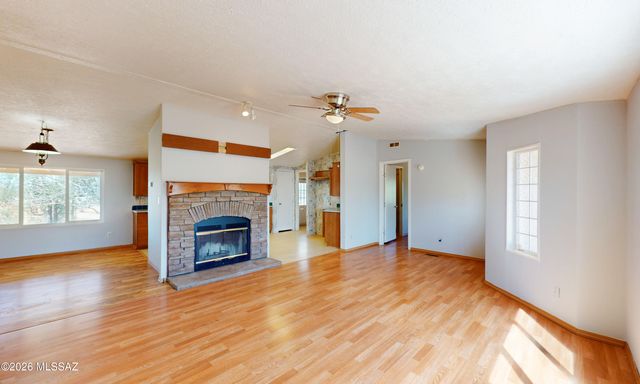 9054 W Snyder Hill Road, Tucson, AZ 85735