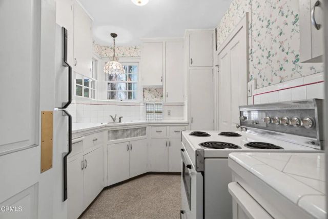 1910 Mill Road, South Pasadena, CA 91030