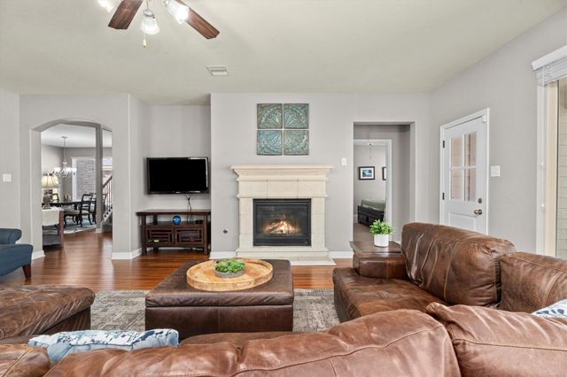 24710 Fawn Ridge Forest Drive, Spring, TX 77373