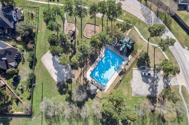 24710 Fawn Ridge Forest Drive, Spring, TX 77373