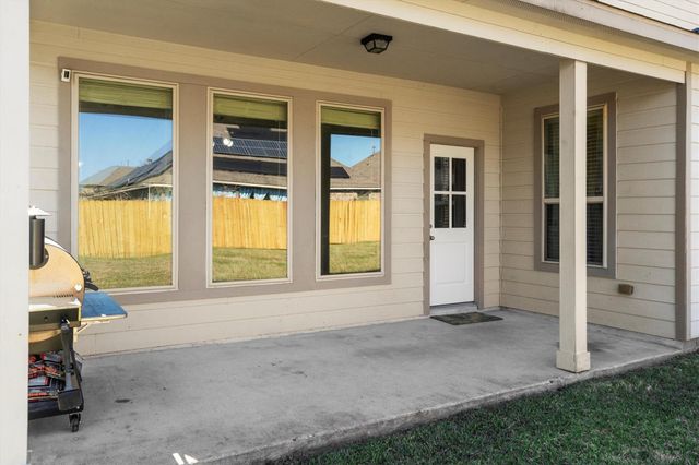 24710 Fawn Ridge Forest Drive, Spring, TX 77373