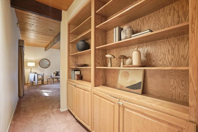 3303 La Sala Del Este NE, Albuquerque, NM 87111