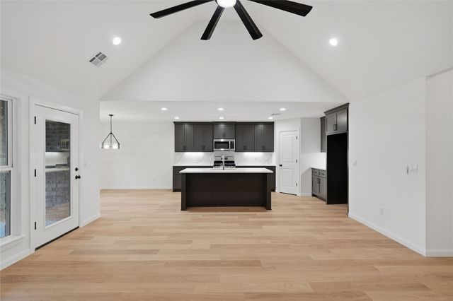 30 32nd Street, Sand Springs, OK 74063