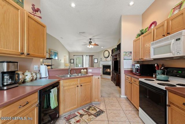 86446 SAND HICKORY Trail, Yulee, FL 32097