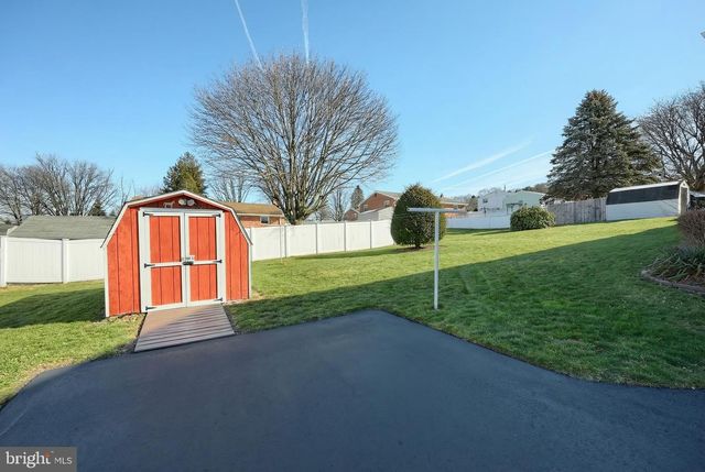 7 RAMBO RD, Red Lion, PA 17356