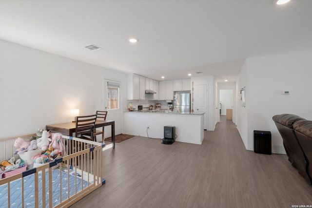 6422 MAGEE RUN, San Antonio, TX 78220