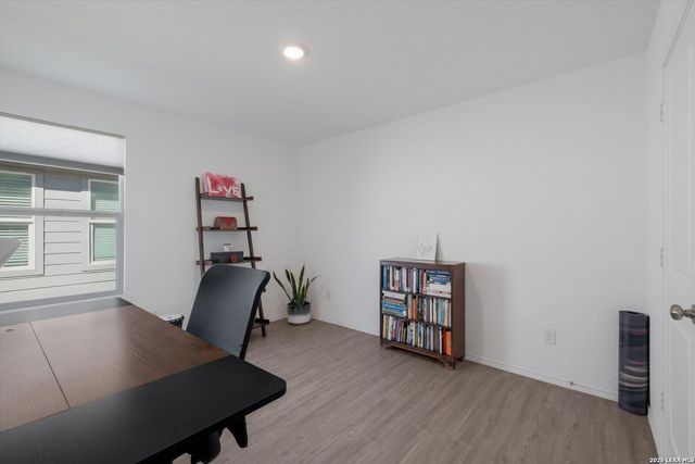 6422 MAGEE RUN, San Antonio, TX 78220