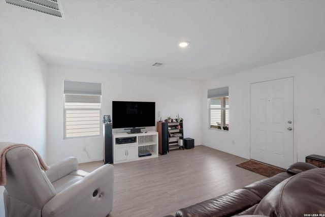 6422 MAGEE RUN, San Antonio, TX 78220