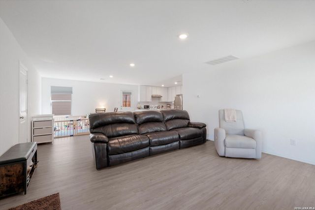 6422 MAGEE RUN, San Antonio, TX 78220