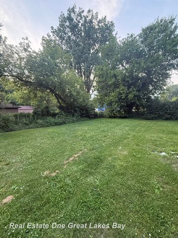 2675 Indiana Avenue, Bridgeport Twp, MI 48601