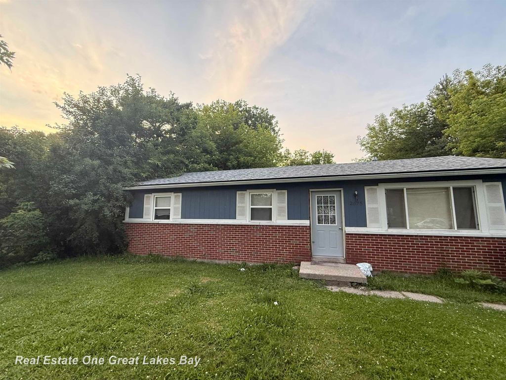 2675 Indiana Avenue, Bridgeport Twp, MI 48601