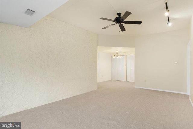 1071 LANCASTER BOULEVARD UN, Mechanicsburg, PA 17055