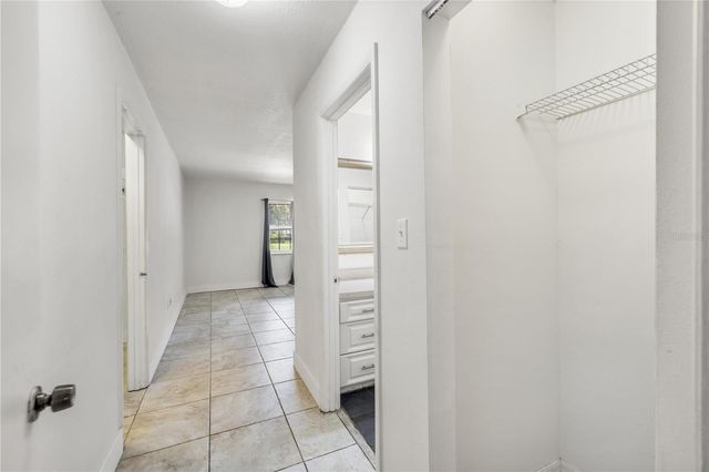 4803 EHRLICH ROAD B, Tampa, FL 33624